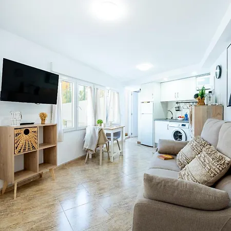Apartman 2b. Cozy Flores Big Terrace With Pool